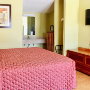 Tropicana Motel Bastrop