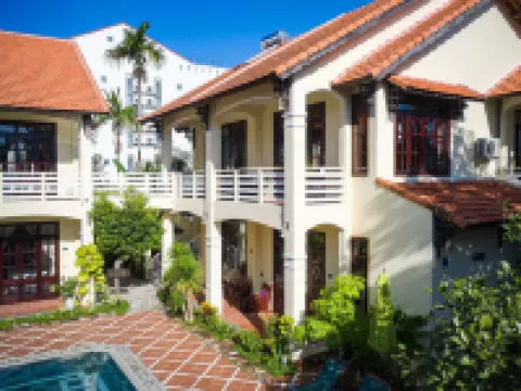 繆斯之家 鄰近均勝古宅的酒店