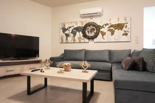 Theo & Ms Apt - 2 Beds - Garden - Parking - Wifi