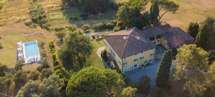 Villa Duemani - Pickleball Retreat Hotels in Capannori