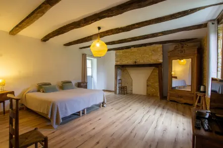 Gîte et Chambres d'hôtes les Terrasses de Gaumier Отели в г. Гурдон