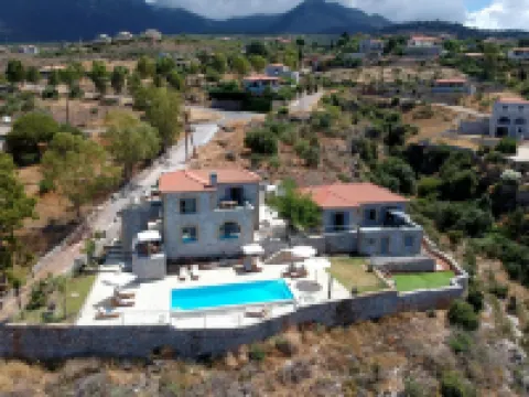 Elsa Villa by Elrin Villas Mani