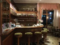 Hotel Eden - Baarit