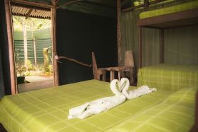 Isla Violin Eco-Lodge