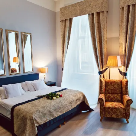 Hotel Julian