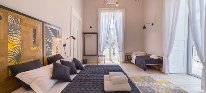 The Dante House by House in Naples Hotels in Neapel