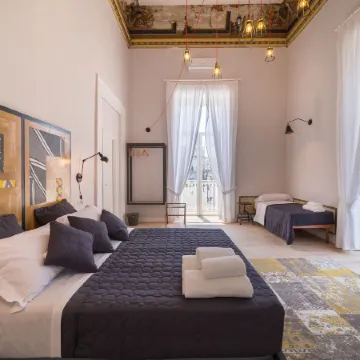 The Dante House by House in Naples