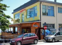 Hostel San Marino Hotels in 