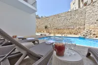Palazzo Violetta Boutique Hotel - Pools
