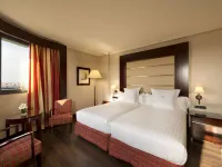Hotel Sevilla Center Hotels near La Raza