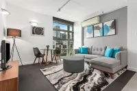 Docklands Private Collection - City Harbour Apartments Hotels in Docklands