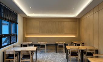 Hound Hotel Jeonju Deokjin