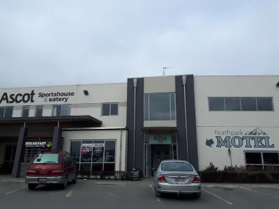 Northpark Motel Hotel dekat Sacred Heart Basilica