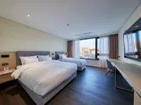 Hotel Summit Hotels near Gwangju Intl. Airport