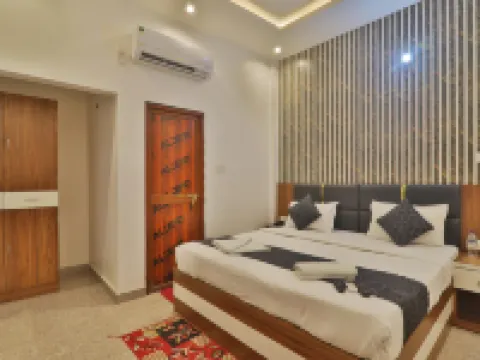 Hotel the Ramay Palace Hotels in Ayodhya