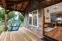 Modern Mountain Home with Scenic Views - Stunning Outdoor Retreat Hotels in Pagosa Springs