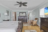 Stunning Oceanfront Escape - Private Pool, Hot Tub, Elevator