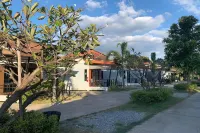 Phra Chan Khiang Dao Resort Hotels in 
