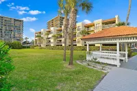 Expansive Balcony with Panoramic Views - Stunning Gulf Front Haven