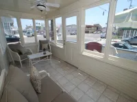 Charming Craftsman Cottage with Outdoor BBQ and Sun Room - Cozy Escape