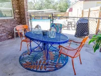 Pool, Hot tub, Kid & Pet Friendly! Near Lake, CLEAN Hotels in Okeechobee County