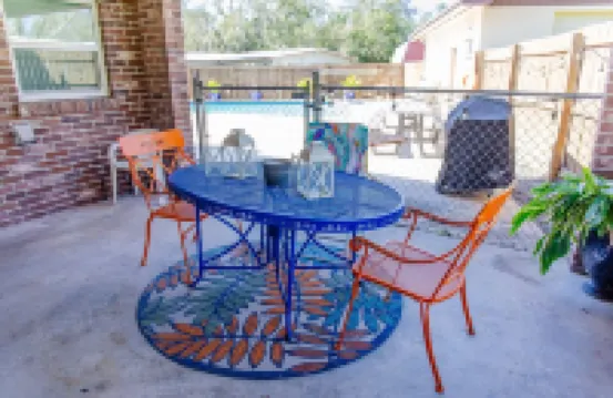 Pool, Hot tub, Kid & Pet Friendly! Near Lake, CLEAN