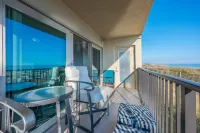 Spacious Balcony and Free Fun Included - Stunning Gulf-Front Oasis
