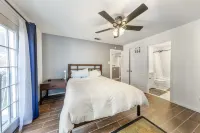 Charming Condo with Fireplace and Workspace - Beautiful Retreat