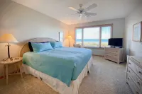 Stunning Ocean Views and Community Pools - Spectacular Coastal Haven