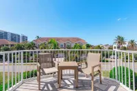 Luxury Home in Naples with Private Pool & Walk to the Beach by Esthetic Stays