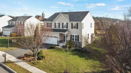 Firepit - Foosball - King Suite - 500Mbps - Office Отели рядом с достопримечательностью «The Hill School»