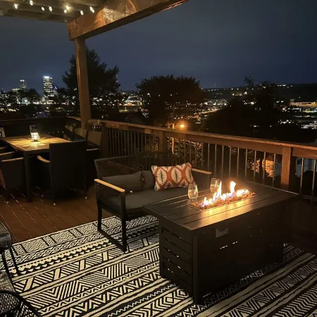 City Skyline - Outside decks - Contemporary