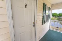 NEW! Large 2BR| River Oaks Golf | Pools | Hot Tubs Hotels in Carolina Forest