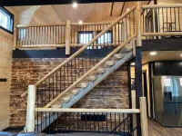 Last Minute and Early Bird Discount -20 Acres in Hocking Hills-Black Bear Cabin Hotels in Good Hope Township