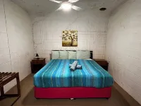 Desert View Apartments Hotels in Coober Pedy