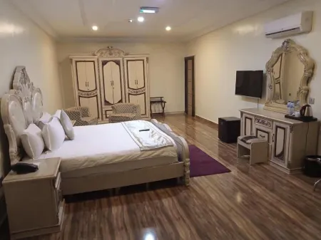 Limburg Hotel Отели в г. Осуаха