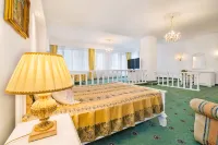 Aurelius Imparatul Romanilor Hoteles en 