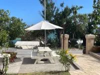 Beach side Pension mibal Hotel a Nanjō