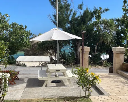 ビーチサイドペンションみーばる 南城のホテル