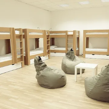 Hostel Folks Отели рядом с достопримечательностью «район Братислава I»