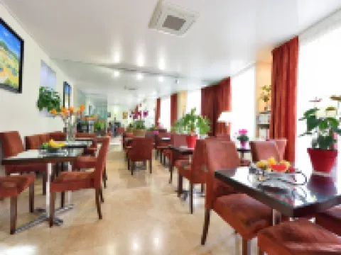 Hotel Capitole Hotels in Beausoleil