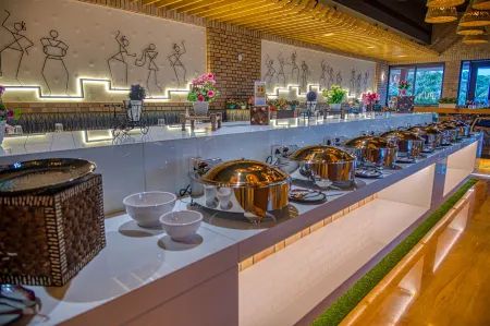 The Grand Resort Отели в г. Нандгаонсадо