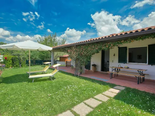 Holiday Home Near Lake Trasimeno - Parkplatz