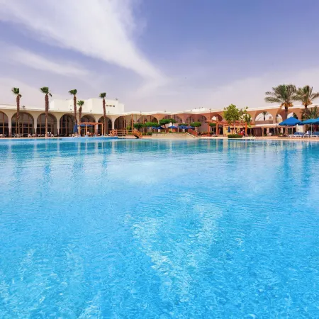 Pyramids Park Resort Cairo