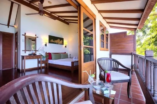 ห้องพักมาตรฐานเตียงใหญ่พร้อมเตียงใหญ่