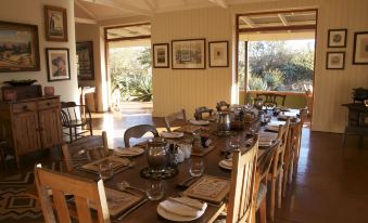 Three Tree Hill Lodge