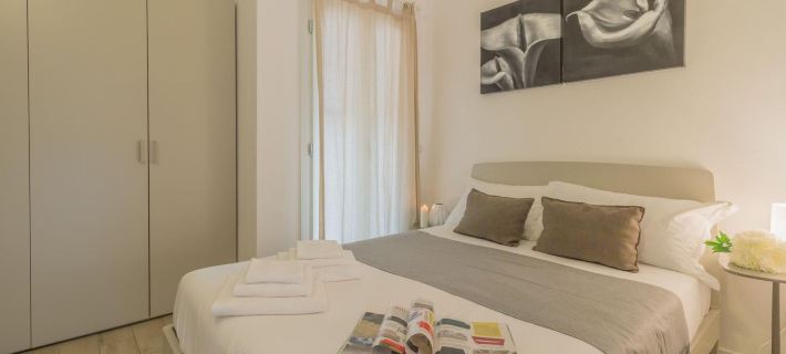 The Sweet Square Flat Hotels in Varenna