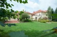 Hotel Villa Hubertus Kutno Các khách sạn ở Kutno