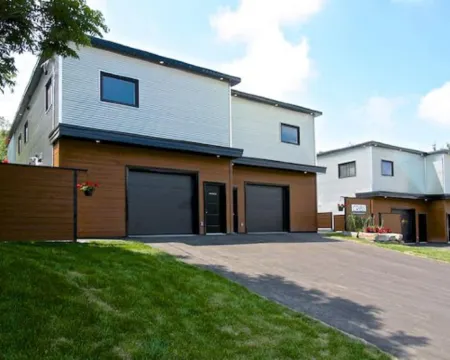 Cribs on the Hill Hotels in Picton