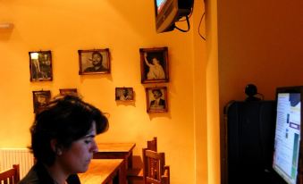 Sabatico Travelers Hostel & Guesthouse